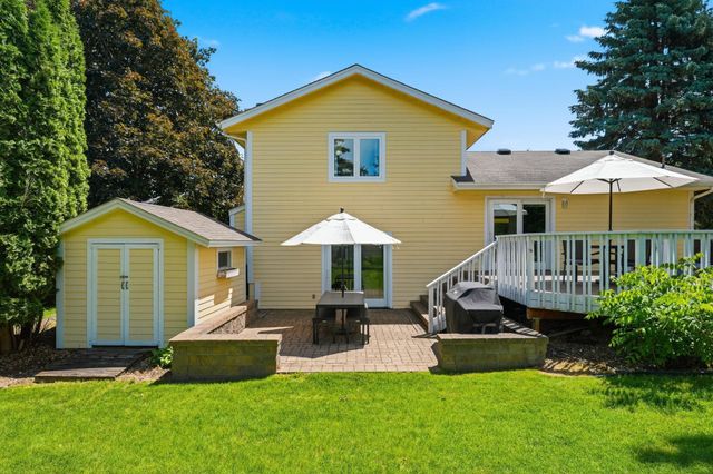 7470 Atherton Way, Eden Prairie, MN 55346