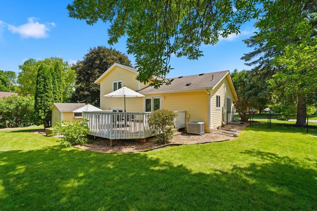 7470 Atherton Way, Eden Prairie, MN 55346