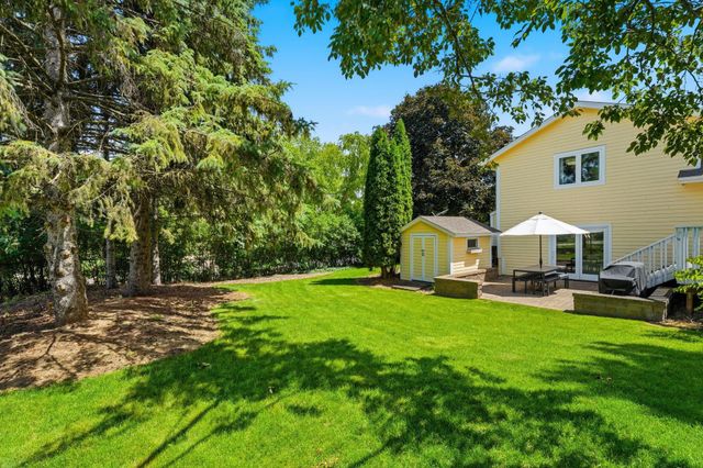 7470 Atherton Way, Eden Prairie, MN 55346