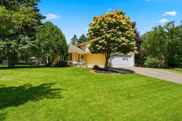 7470 Atherton Way, Eden Prairie, MN 55346