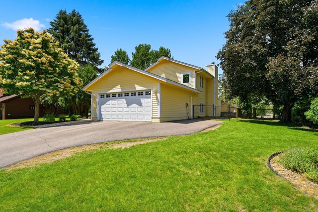 7470 Atherton Way, Eden Prairie, MN 55346