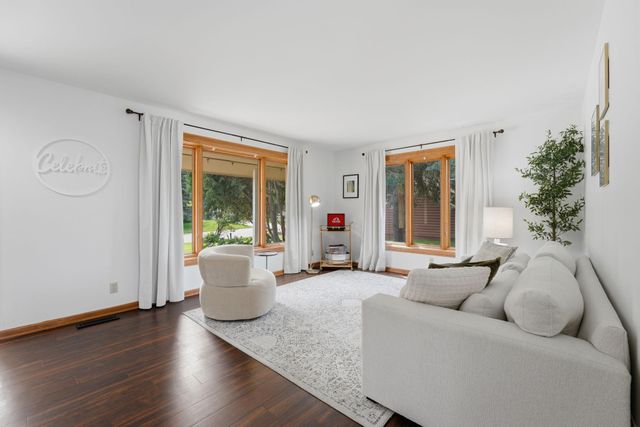 7470 Atherton Way, Eden Prairie, MN 55346