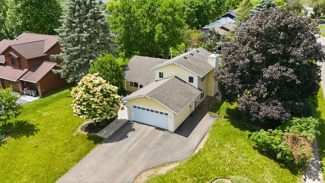 7470 Atherton Way, Eden Prairie, MN 55346