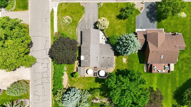 7470 Atherton Way, Eden Prairie, MN 55346
