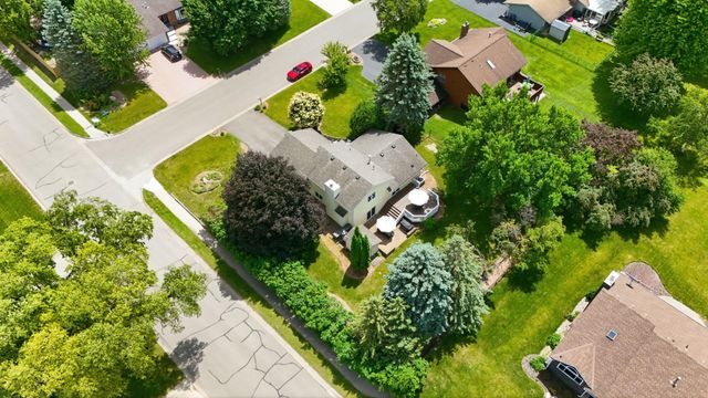 7470 Atherton Way, Eden Prairie, MN 55346