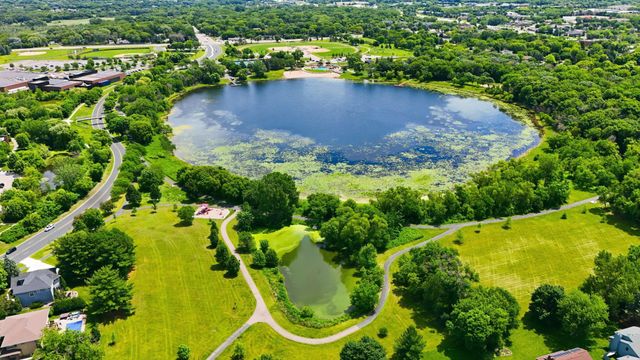 7470 Atherton Way, Eden Prairie, MN 55346