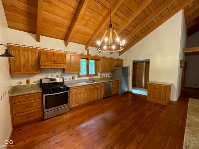 9311 E Heffner Drive, Rockville, IN 47872