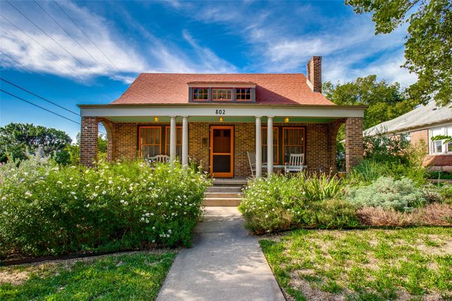 802 Salmon Drive, Dallas, TX 75208