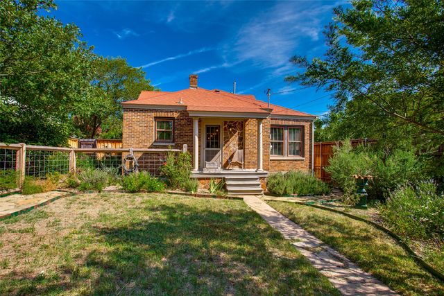 802 Salmon Drive, Dallas, TX 75208