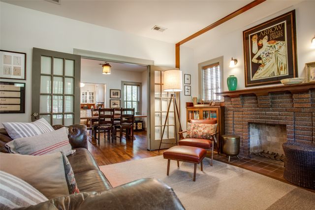 802 Salmon Drive, Dallas, TX 75208