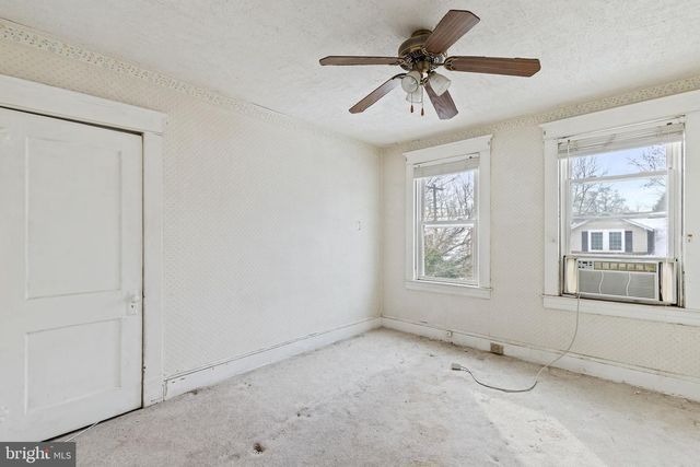 2818 LINGANORE AVE, Baltimore, MD 21234