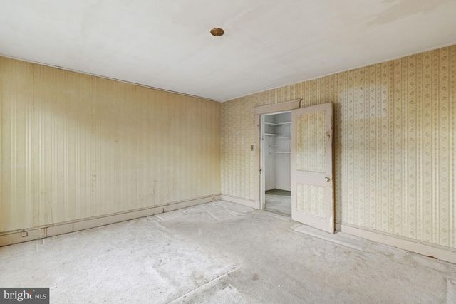 2818 LINGANORE AVE, Baltimore, MD 21234