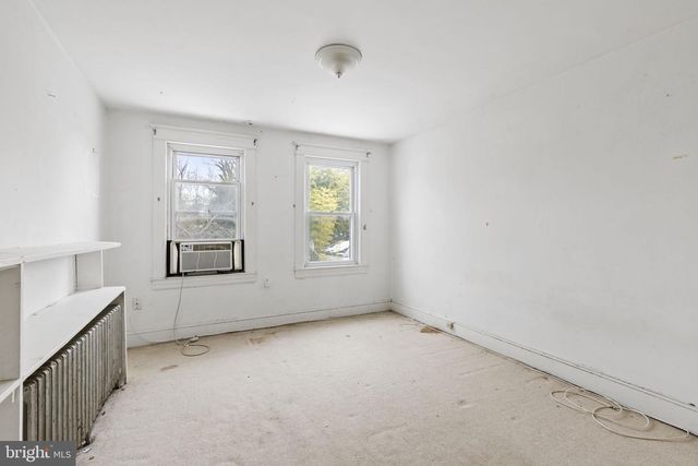 2818 LINGANORE AVE, Baltimore, MD 21234