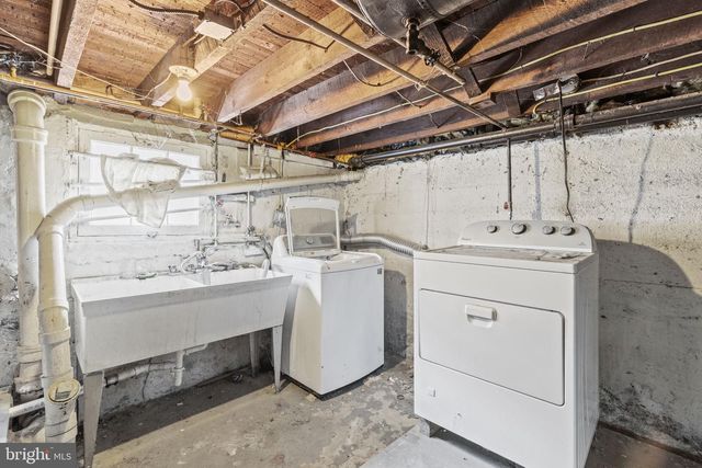 2818 LINGANORE AVE, Baltimore, MD 21234