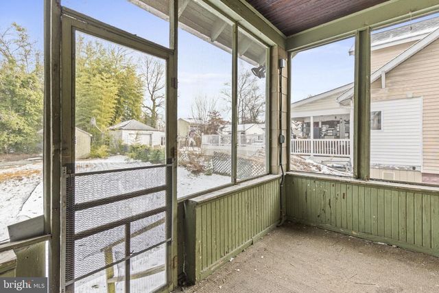 2818 LINGANORE AVE, Baltimore, MD 21234