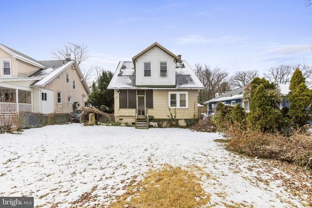 2818 LINGANORE AVE, Baltimore, MD 21234