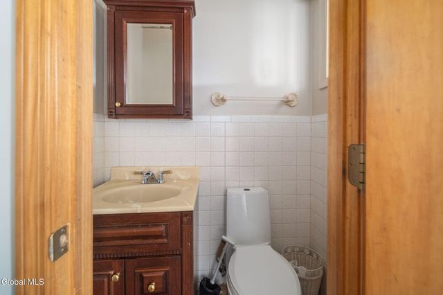 754 NY-30A, Esperance, NY 12035