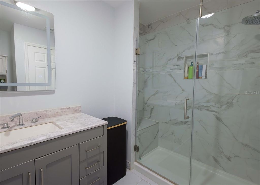 Image 21 of property listing at 4264 CENTRAL SARASOTA PARKWAY 117, Sarasota, FL 34238