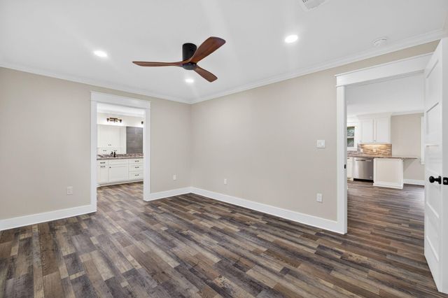 525 Charmaine Drive E, Woodville, TX 75979