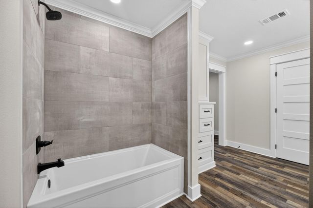 525 Charmaine Drive E, Woodville, TX 75979