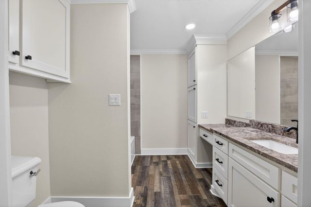 525 Charmaine Drive E, Woodville, TX 75979