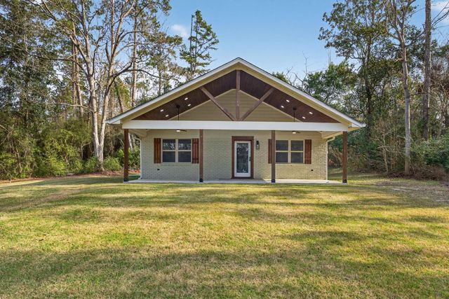 525 Charmaine Drive E, Woodville, TX 75979