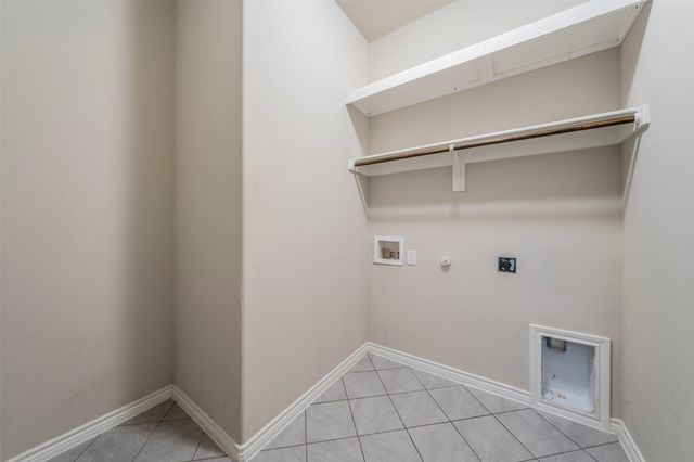 2133 Lake Pine Drive, Little Elm, TX 75068