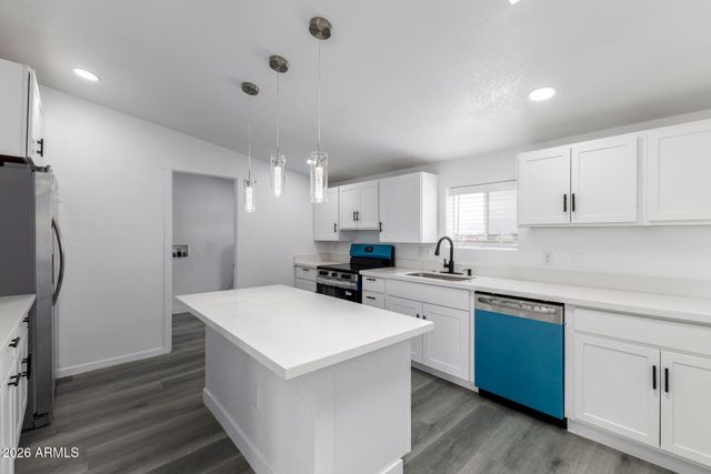 35341 W SUNRISE Drive, Arlington, AZ 85322