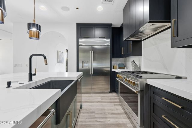 9832 E EDGESTONE Drive, Scottsdale, AZ 85255