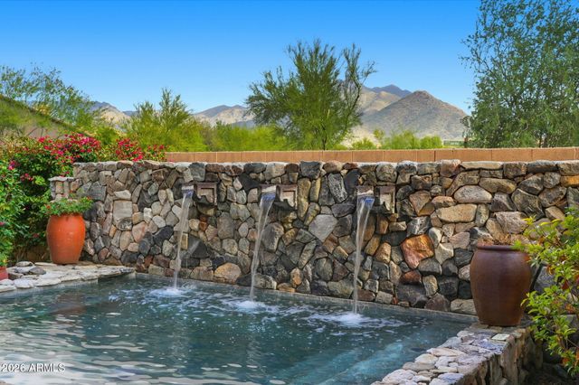 9832 E EDGESTONE Drive, Scottsdale, AZ 85255