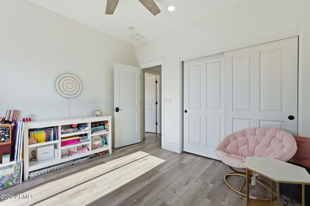 9832 E EDGESTONE Drive, Scottsdale, AZ 85255