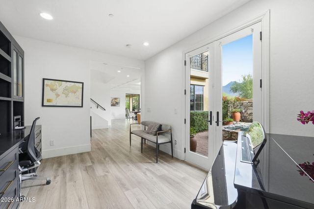 9832 E EDGESTONE Drive, Scottsdale, AZ 85255