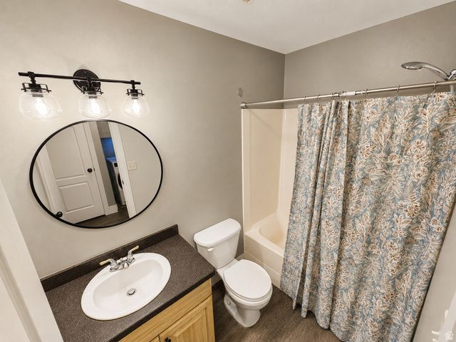 198 N DAKOTA DR, Springville, UT 84663