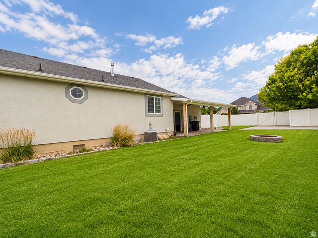 198 N DAKOTA DR, Springville, UT 84663