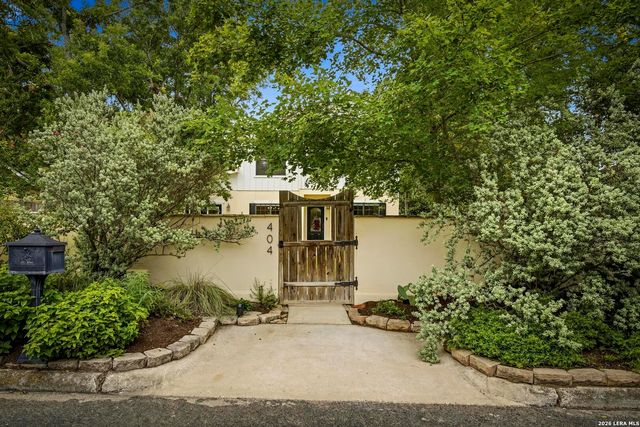 404 OGrady St, Boerne, TX 78006