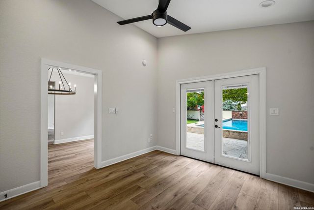 404 OGrady St, Boerne, TX 78006