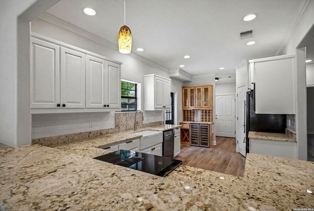 404 OGrady St, Boerne, TX 78006