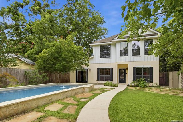 404 OGrady St, Boerne, TX 78006