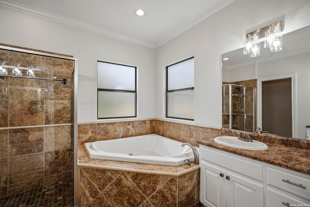 404 OGrady St, Boerne, TX 78006