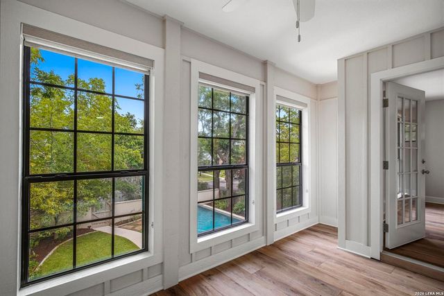 404 OGrady St, Boerne, TX 78006