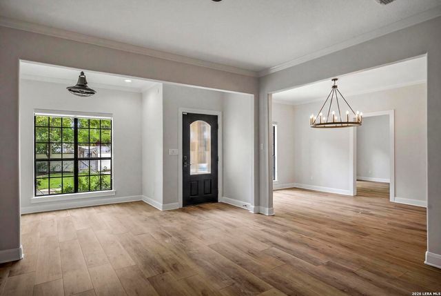 404 OGrady St, Boerne, TX 78006