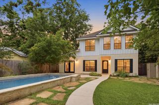 404 OGrady St, Boerne, TX 78006
