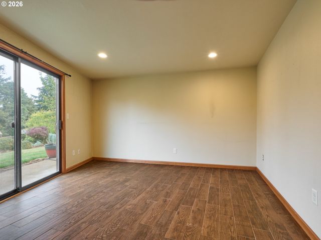 3780 VICTOR POINT Rd Ne, Silverton, OR 97381