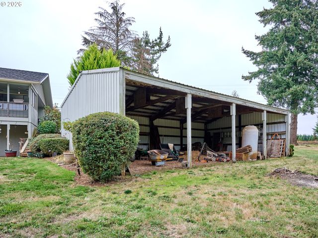 3780 VICTOR POINT Rd Ne, Silverton, OR 97381