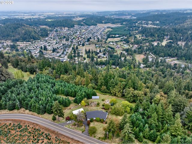 3780 VICTOR POINT Rd Ne, Silverton, OR 97381