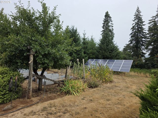 3780 VICTOR POINT Rd Ne, Silverton, OR 97381