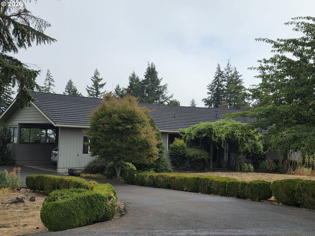 3780 VICTOR POINT Rd Ne, Silverton, OR 97381