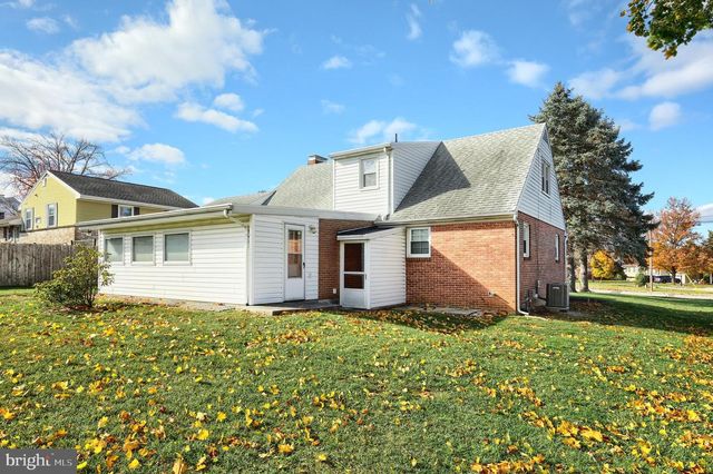 333 CLEARVIEW RD, Hanover, PA 17331