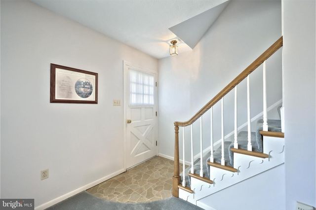 333 CLEARVIEW RD, Hanover, PA 17331