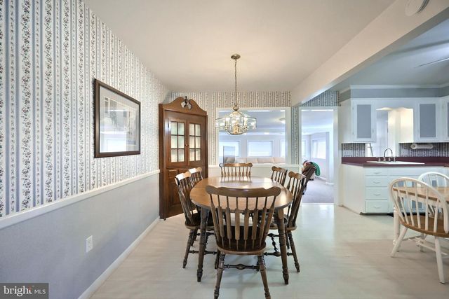 333 CLEARVIEW RD, Hanover, PA 17331